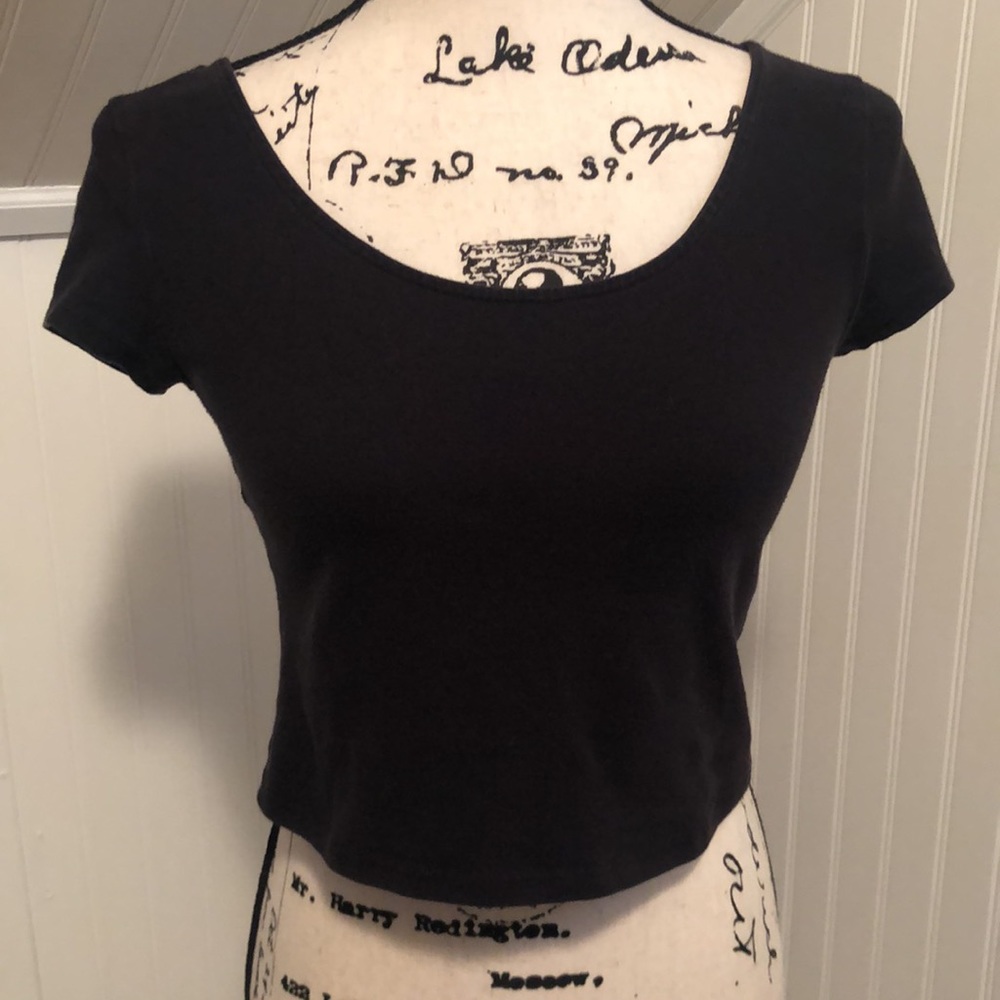 Charlotte Russe Black Crop Too